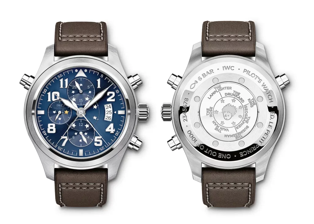 IWC Aviateur Le Petit Prince Double Chronographe réf. IW371807, vues du cadran bleu et du fond de boîtier gravé.